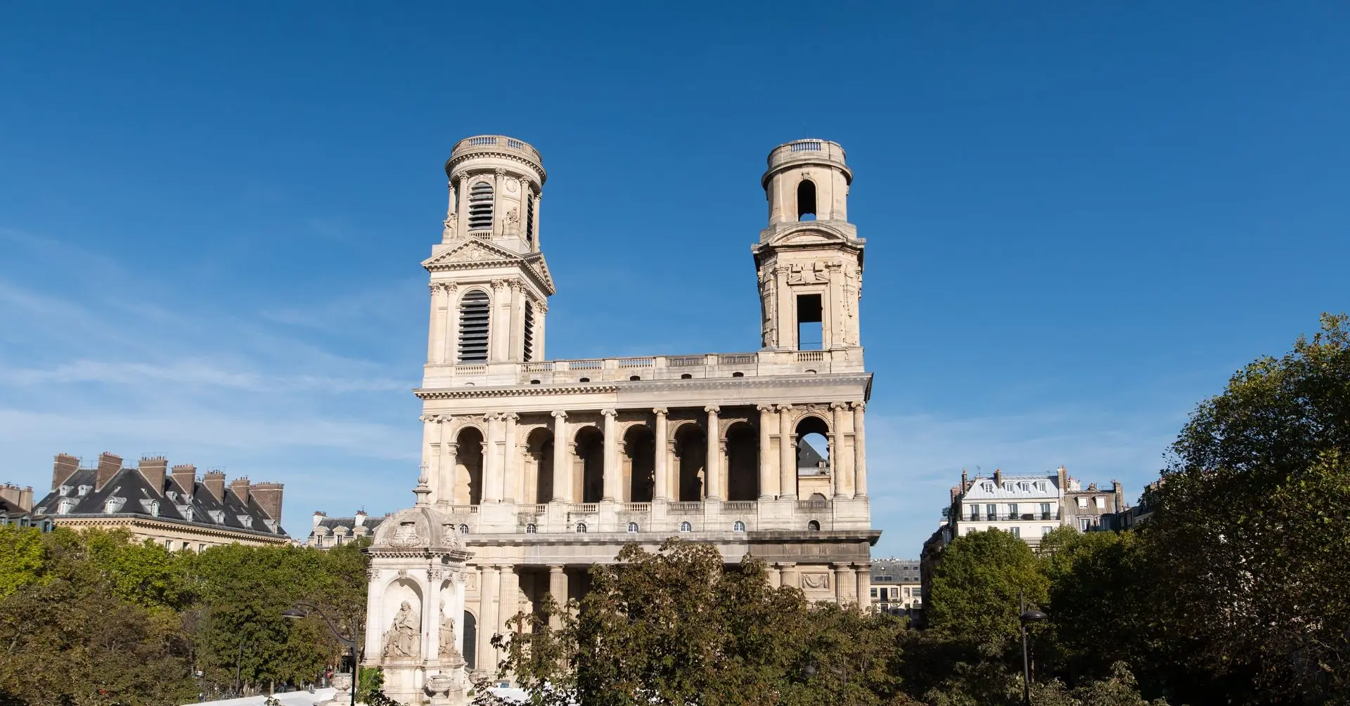 façade de l'église saint-sulpice