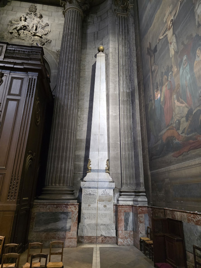 Gnomon de l'église saint-sulpice, dans le transept nord
